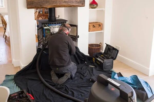 Professional cleaning chimney